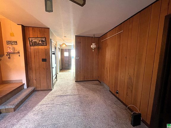 5th image of 2739 S Cypress St