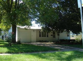 1111 Ash St, Iowa City, IA 52240
