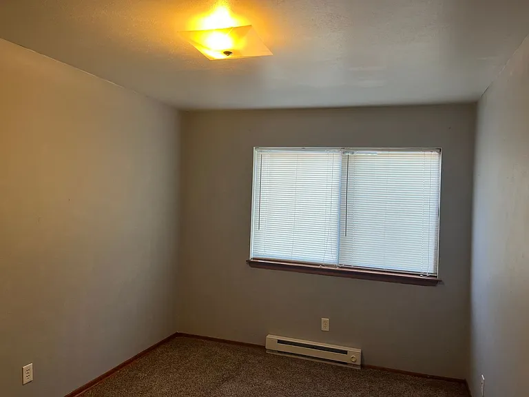 410 W Mather St — Photo 8