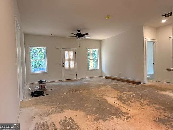 2nd image of 207 Cole Lake Rd