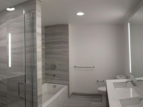3rd image of 201 Folsom St APT 35D