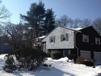 1st image of 17 Kamark Dr
