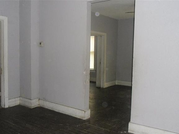 4th image of 2020 Cleveland Blvd