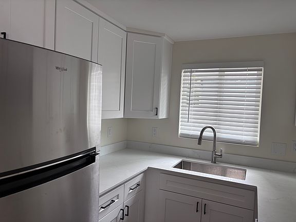 4th image of 517 129th St S #2