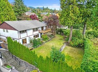 1880 Palmerston Ave #3, West Vancouver, BC V7V 2V5