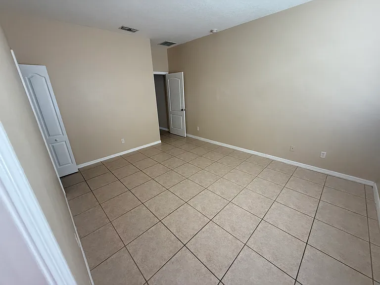 9400 Flowering Cottonwood Rd — Photo 16