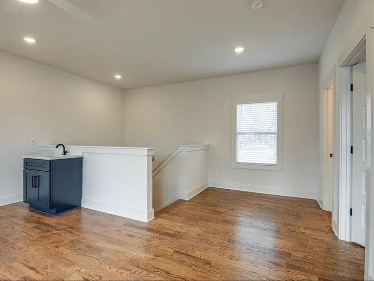 2215B 24th Ave N #B — Photo 11