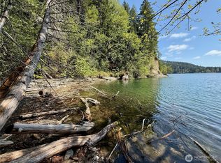 650 W Cushman Ridge Dr, Hoodsport, WA 98548