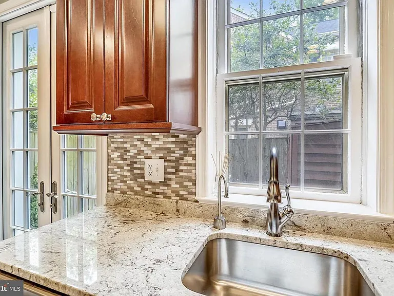 217 S Fayette St — Photo 10