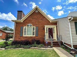 1422 Cambridge Pl, Anniston, AL 36207