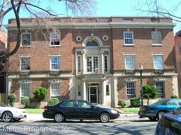 5th image of 1108 W Franklin St #111