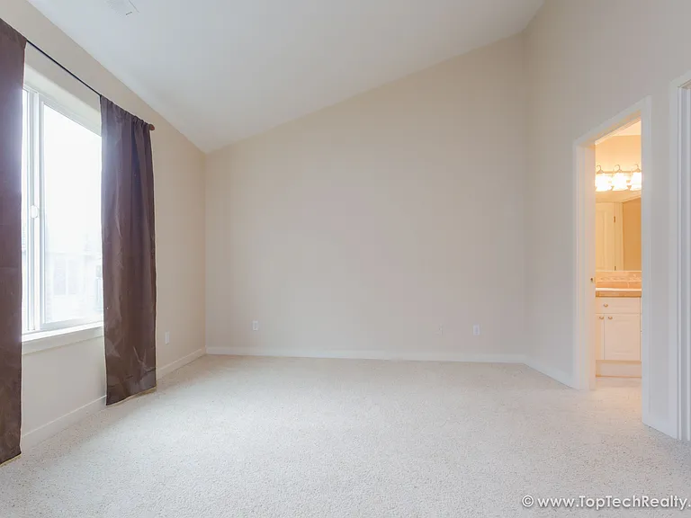 182 NW 209th Ave — Photo 21