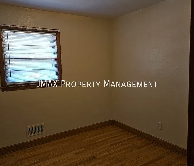 3128 Fleetwood Ave — Photo 14