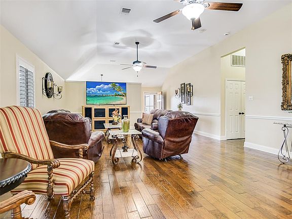 4th image of 4271 Maryanne Pl