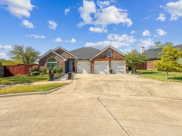 8304 Crystalwood Dr, Dallas, TX 75249