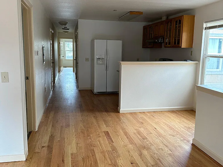 2823 High St #B — Photo 5