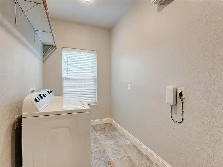 2521 Benbrook Blvd — Photo 25
