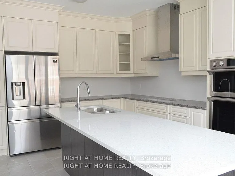 65 Jazzberry Rd #2 — Photo 9