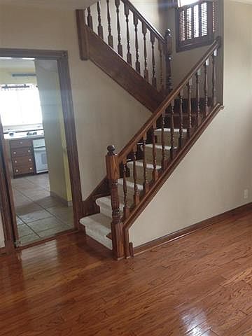 2nd image of 208 Columbia Ave
