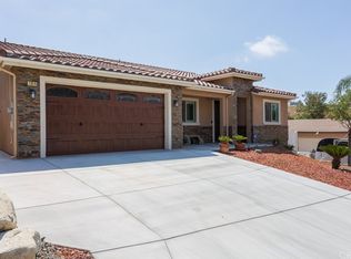 23070 Giant Fir Pl, Canyon Lake, CA 92587