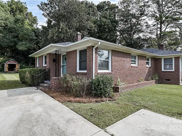 317 Gaston Ave, Mount Holly, NC 28120