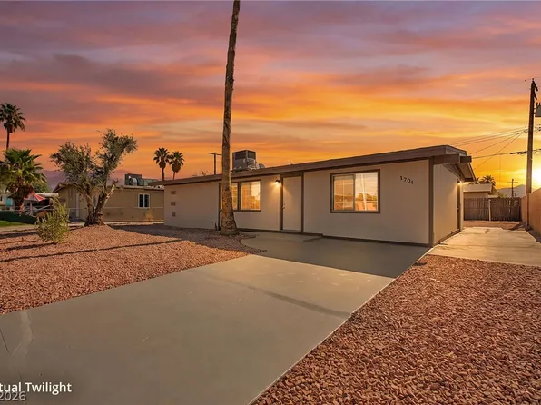 1704 James St, North Las Vegas, NV 89030