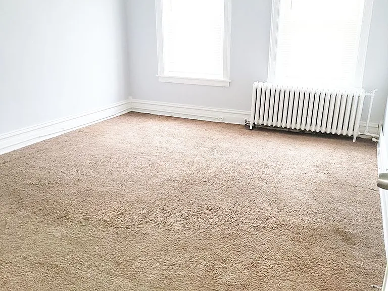 923 W Hamilton St — Photo 14