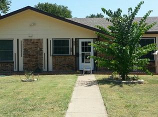 2806 Royalty Dr, Garland, TX 75044