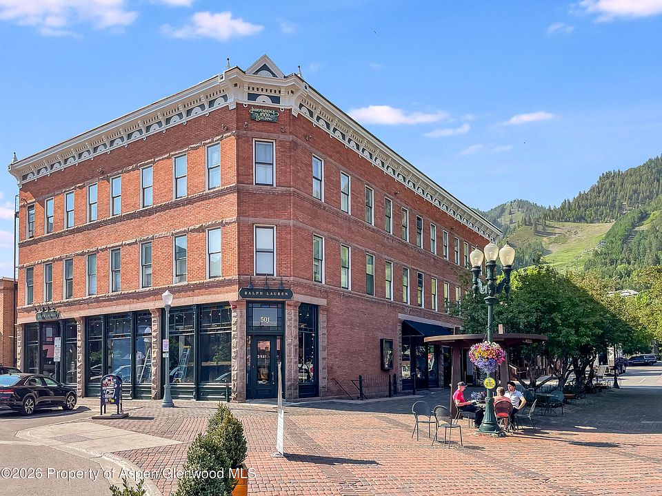 1st image of 404 S Galena St #211