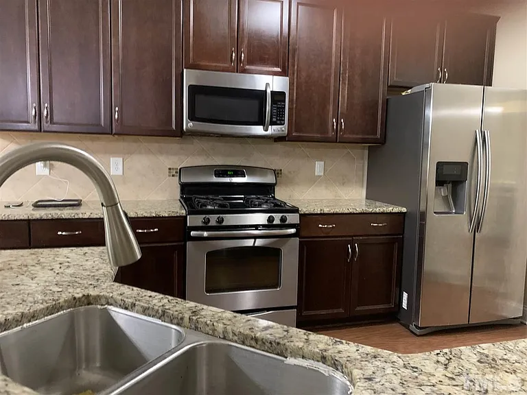 241 Sweet Violet Dr — Photo 16