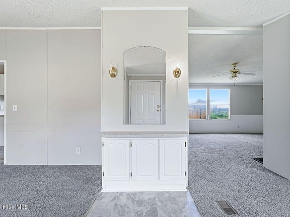 5th image of 51 Chrystal Way