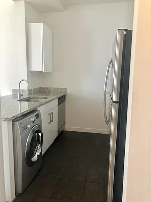 Rented by Domus Realty | media 22