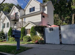 215 Arlo Rd, Staten Island, NY 10301