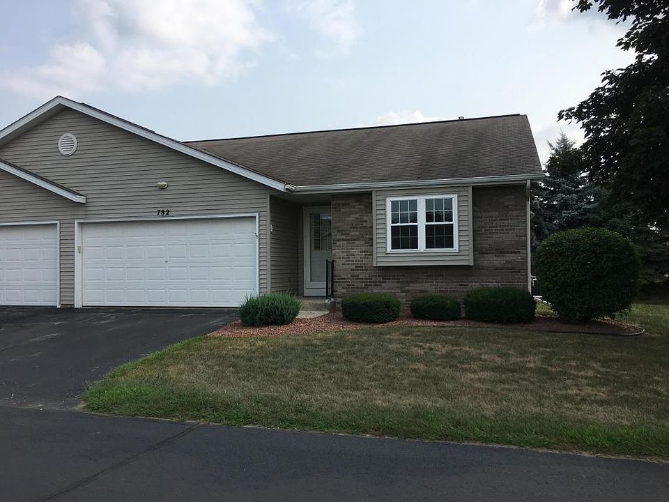 2nd image of 782 Foxtail Ct