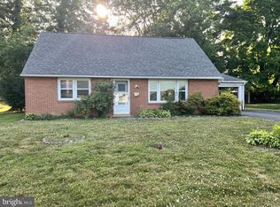 6301 Carpenter St, East Petersburg, PA 17520