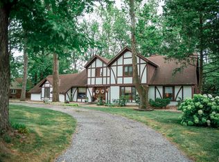 2828 Southfield Dr, Quincy, IL 62301