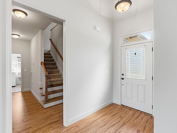 5th image of 31 Caperton Way