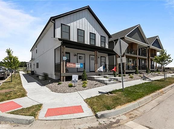 2nd image of 4430 Tracy Ave #A