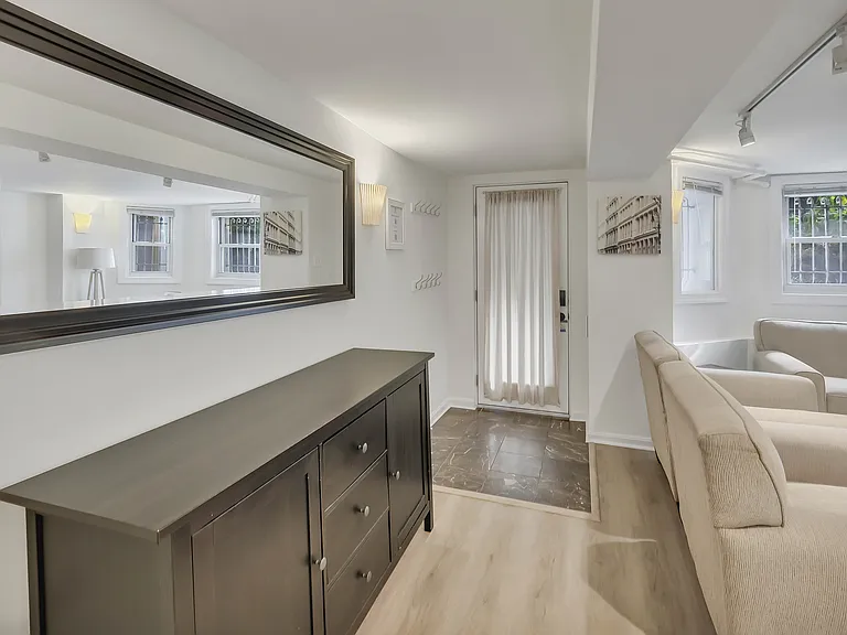 1905 S St NW #3 — Photo 9