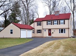 14 Barksdale Rd, West Hartford, CT 06117