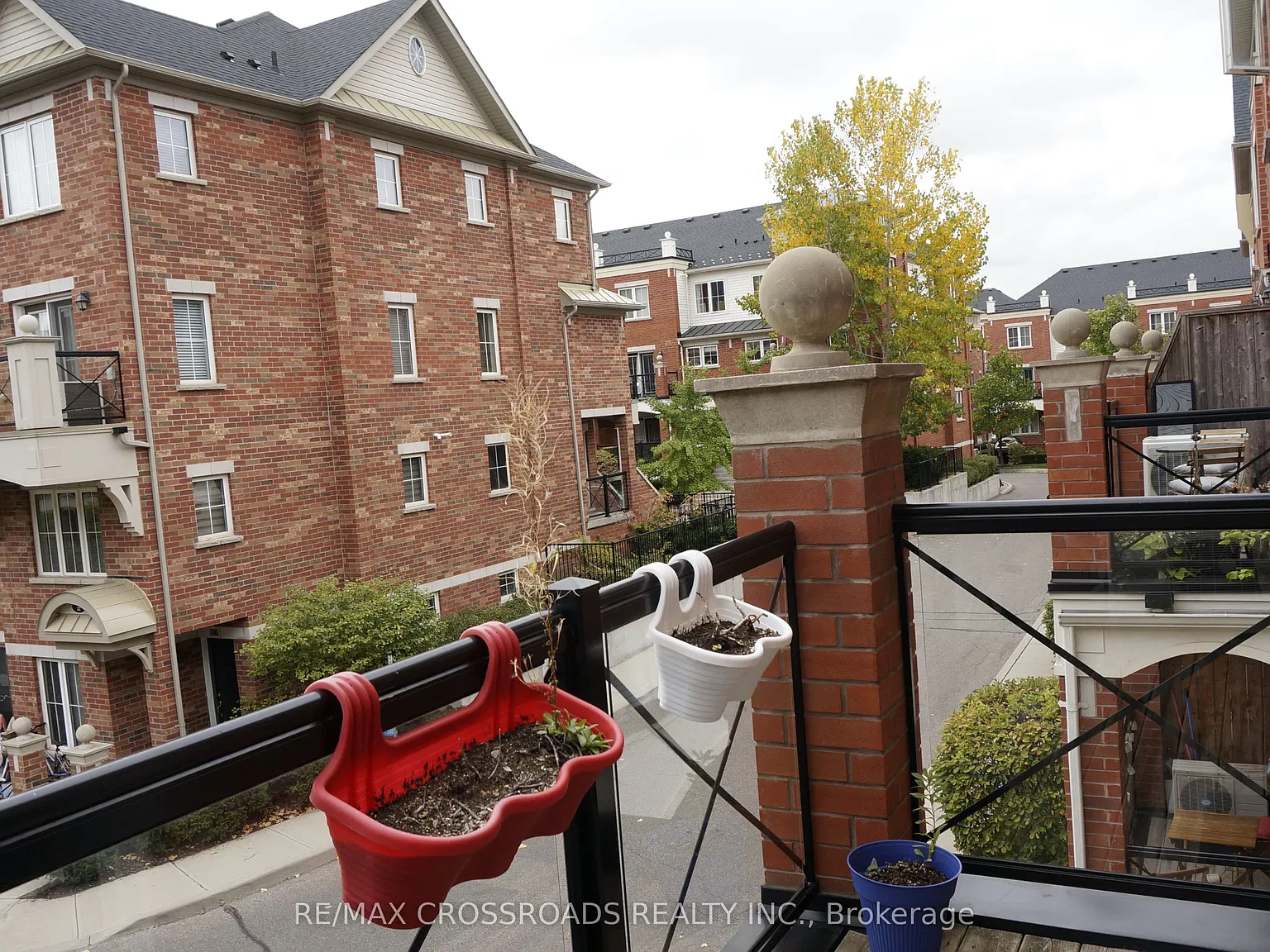 2 bed, $2,700 — Photo 2