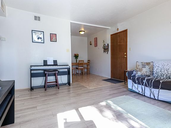 3rd image of 6311 N Barcelona Ct Unit 1024