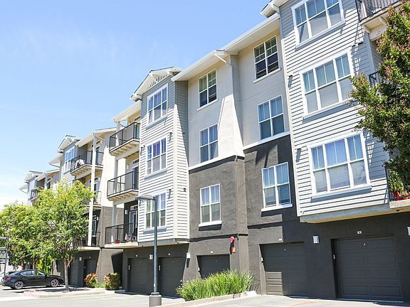 5th image of 3589 Round Barn Blvd #1-101