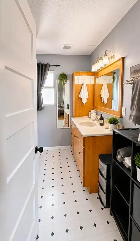 5 bed, 2700 sqft, $4,500 — Photo 3