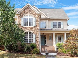 2802 Cameron Pond Dr, Cary, NC 27519