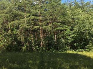 Norris St, Jamestown, TN 38556