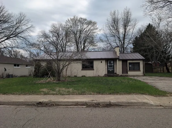 419 10th Ave, Three Rivers, MI 49093