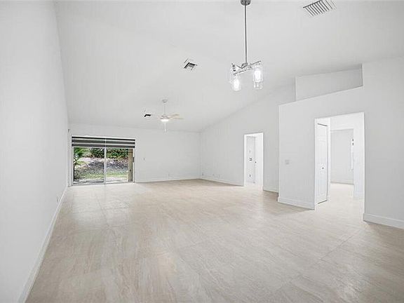 2nd image of 4112 Pine Ridge Ln