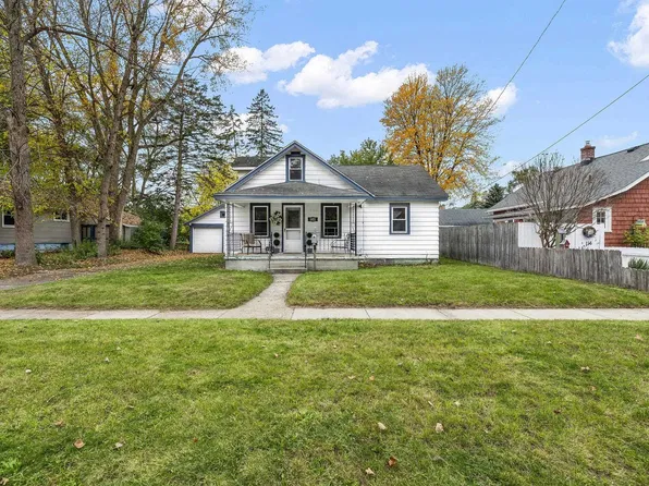 1411 Lincoln St, Midland, MI 48640