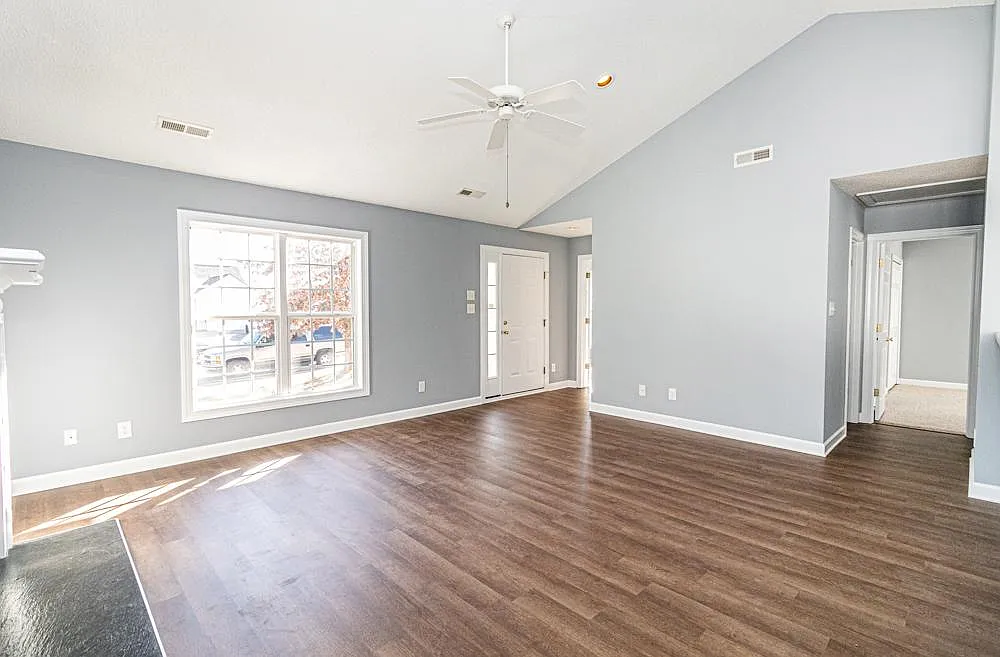 1620 Greys Mill Rd — Photo 4